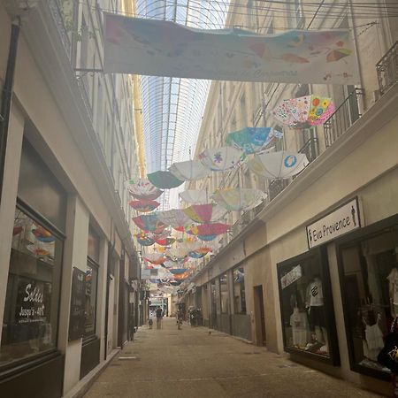 Bel Appartement En Plein Coeur De Carpentras Luaran gambar