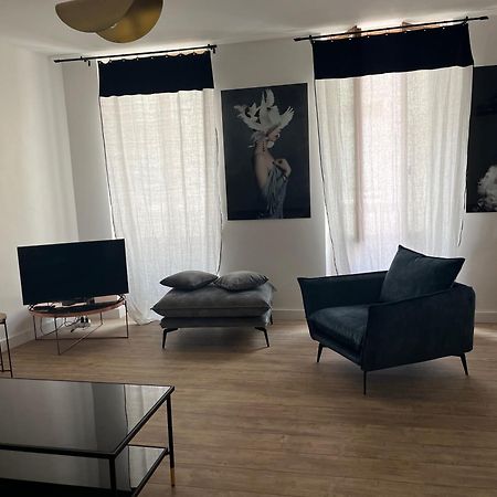 Bel Appartement En Plein Coeur De Carpentras Luaran gambar