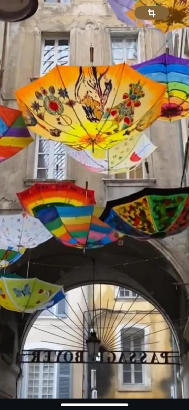 Bel Appartement En Plein Coeur De Carpentras Luaran gambar